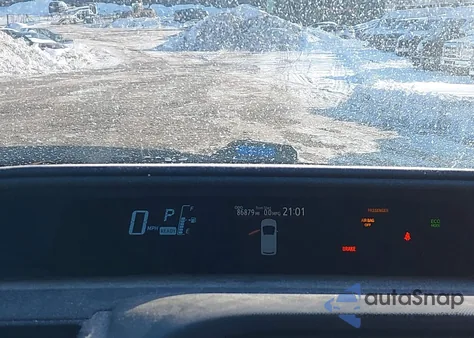 2015 Toyota Prius C One z USA, uszkodzony, nr VIN JTDKDTB30F1099895